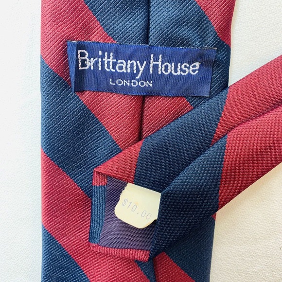 Brittany House Repp Tie Necktie Diagonal Stripe Red Navy Blue Vtg Silk Blend - Picture 7 of 7